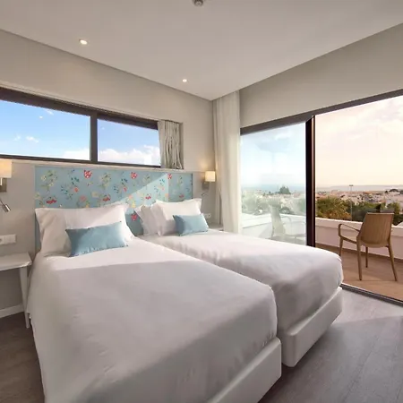Hotel Agua Jardim 4*