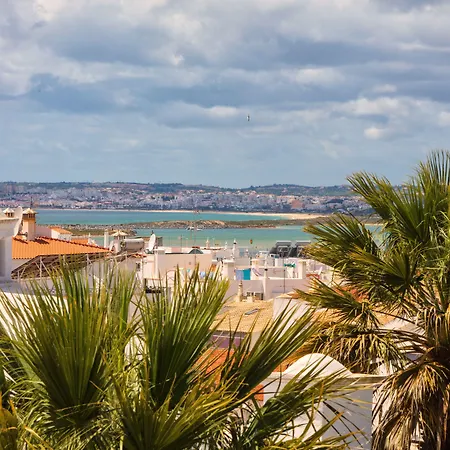 Agua Jardim Hotel 4*